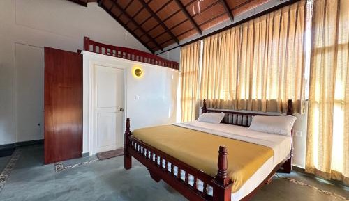 Room #1468595213