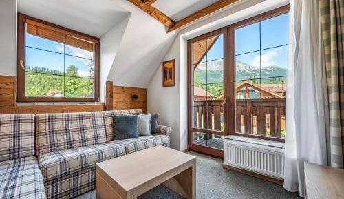 One-Bedroom Apartment with Mountain View in Residence Building