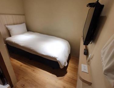 Single Room (No Window)