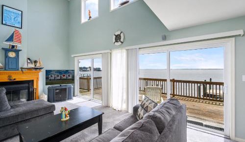 Four-Bedroom Holiday Home