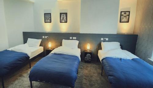 Deluxe Family Suite