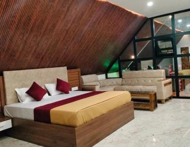 Suite with Balcony