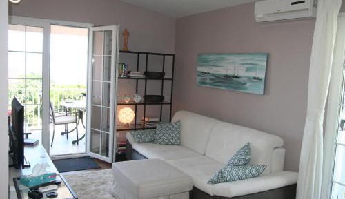 One-Bedroom Apartment with Terrace and Sea View
