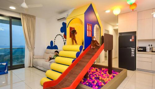 Three-Bedroom Premium Apartment with Balcony