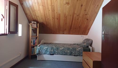 Single Room with Mountain View