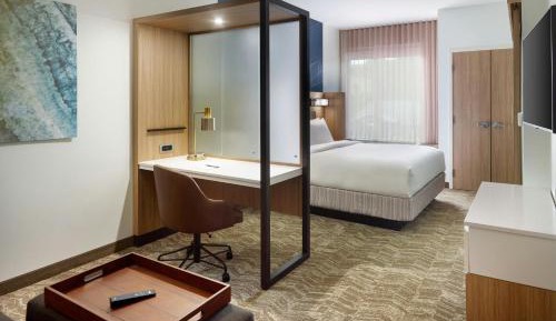 King Suite with City View