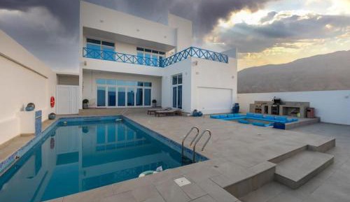 Villa with Sea View