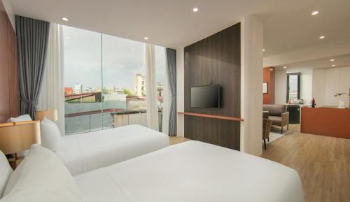 Double or Twin Room with City View
