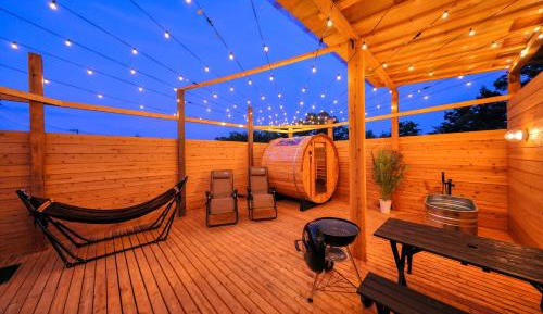 Bungalow with Patio