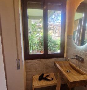 Queen Room with Balcony