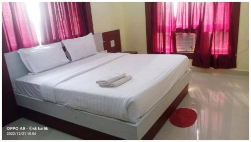 Deluxe King Suite