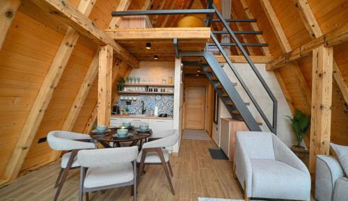 Deluxe Two-Bedroom Apartment with Garden View