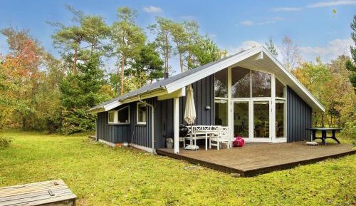 Four-Bedroom Holiday Home