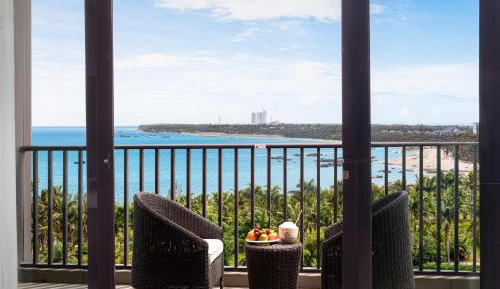 Deluxe Twin Room with View