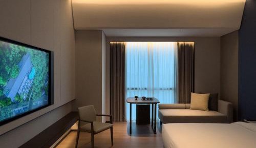 Single Room with Shared Shower and Toilet