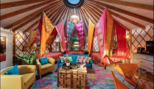 Deluxe Family Room