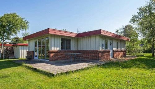 Four-Bedroom Holiday Home