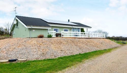 Three-Bedroom Holiday Home 