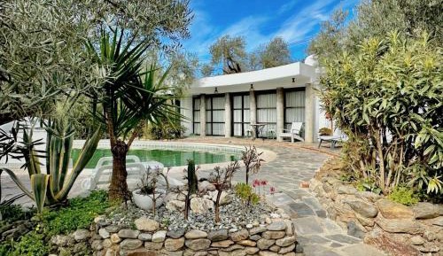 Five-Bedroom Holiday Home