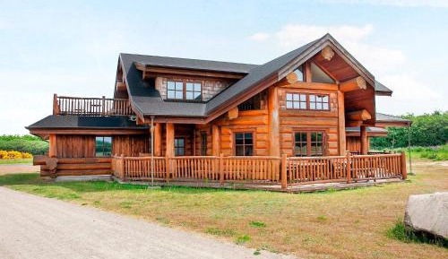 Six-Bedroom Holiday Home