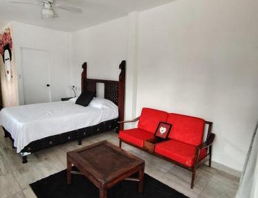 Deluxe One-Bedroom Apartment with Ocean View