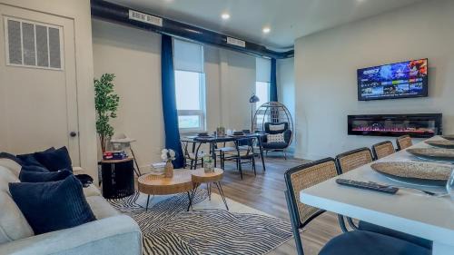 Room #1475486901