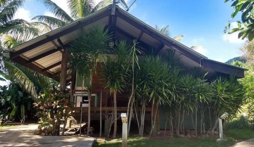 One-Bedroom Bungalow