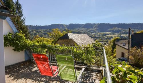 Four-Bedroom Holiday Home