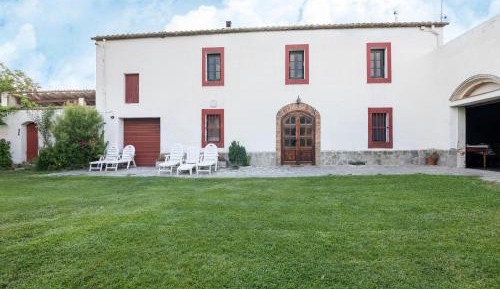 Five-Bedroom Holiday Home