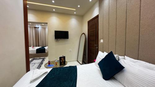 Quadruple Room with Mountain View