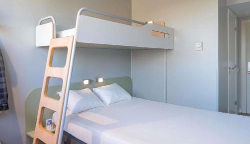Superior Double Room with Bunk Bed