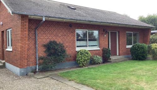 Three-Bedroom Holiday Home 