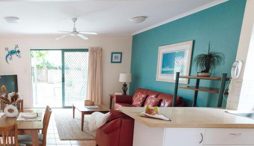 Apartment with Garden View