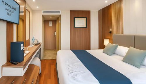 Deluxe Single Room