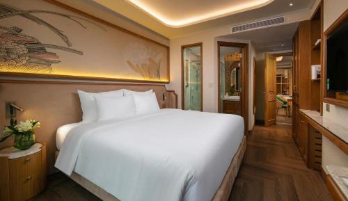 Connecting Room