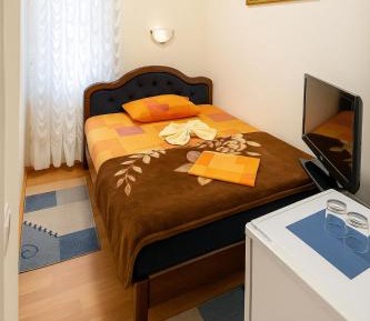 Single Room with Bath