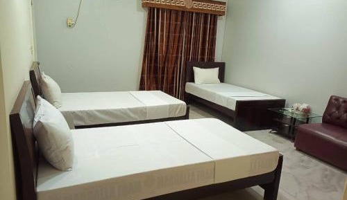 Deluxe Family Suite