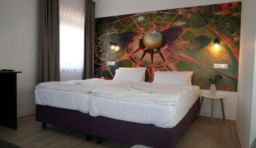 Standard Double Suite