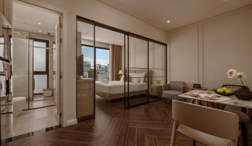 One-Bedroom Apartment with Balcony