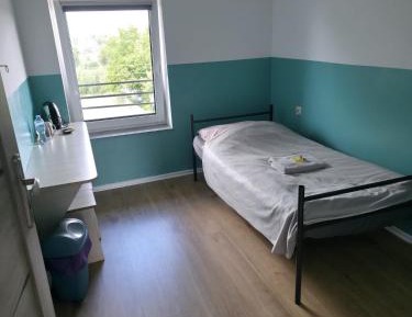 Single Room with Shared Bathroom