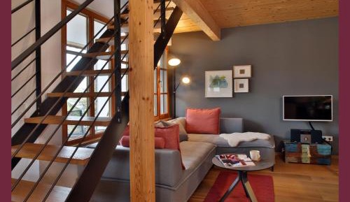 One-Bedroom Apartment with Balcony