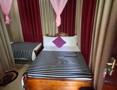 Deluxe Family Suite
