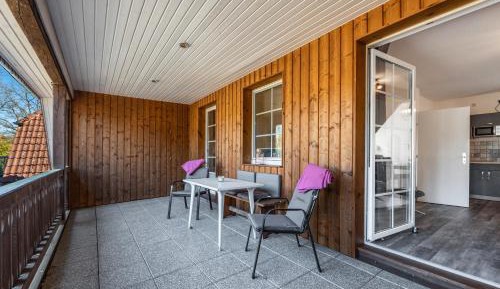 Superior One-Bedroom Apartment with Balcony