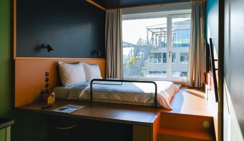Double Room Cube