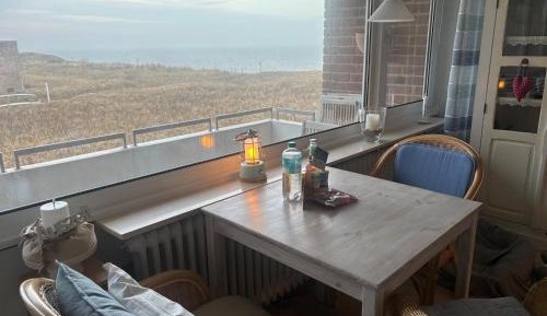 Apartment with Lake View