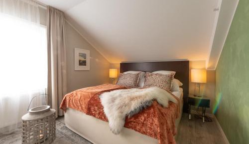 Standard Double Room with Shared Bathroom