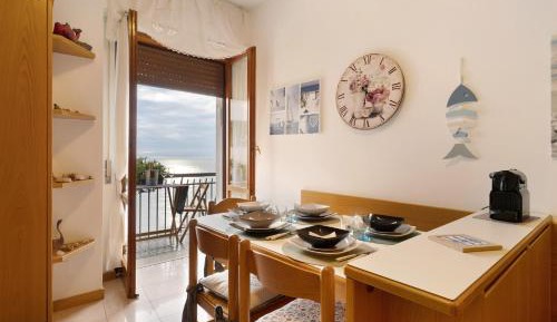 Superior One-Bedroom Apartment with Balcony