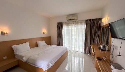 Deluxe King Room