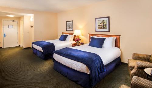 Deluxe Queen Room