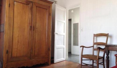 Single Room with Shared Bathroom